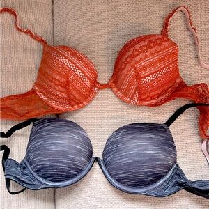 Victoria Secret 34A Push Up Bra Lot of 2! Pristine condition, barely used.